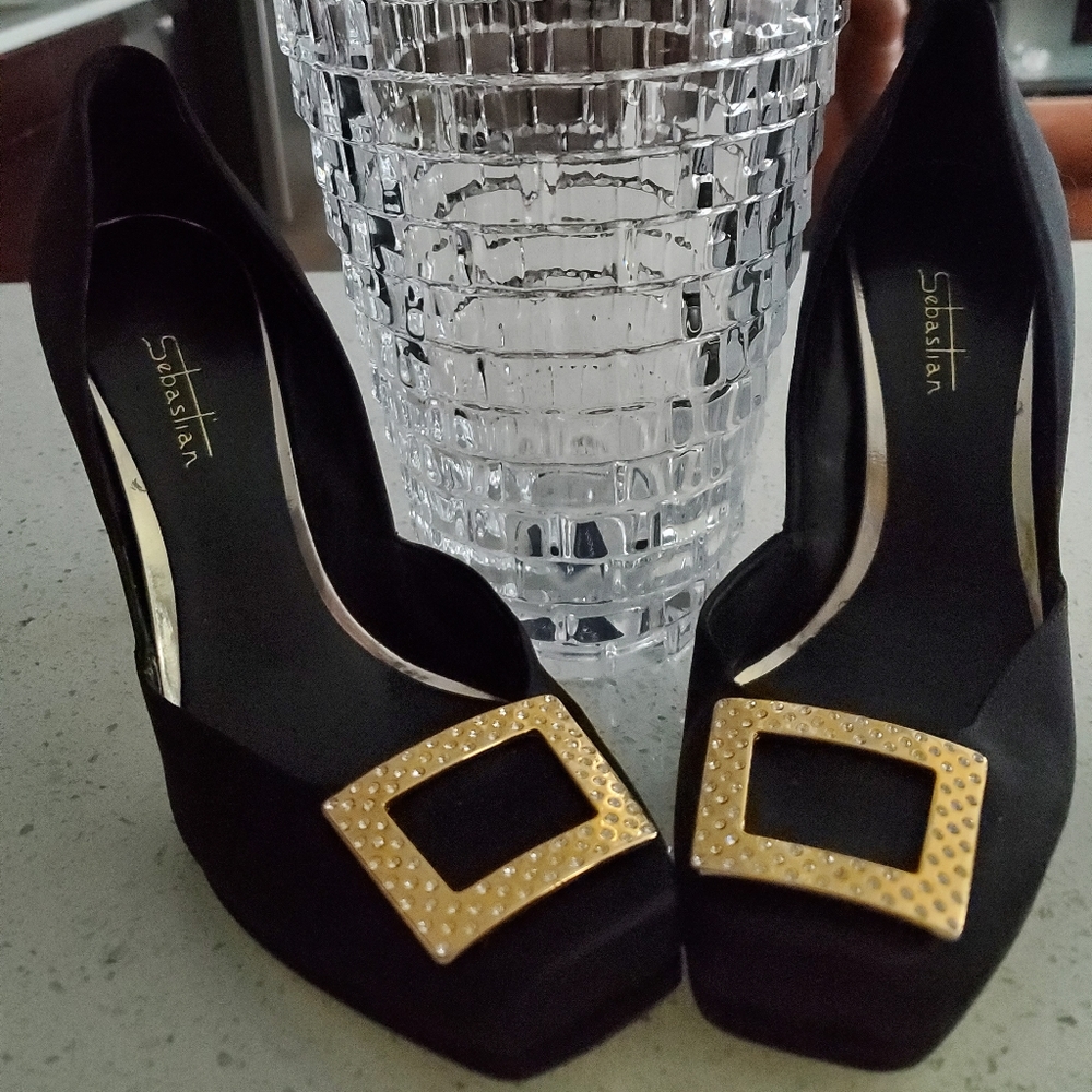 Elegant, european size 40, high heel shoes